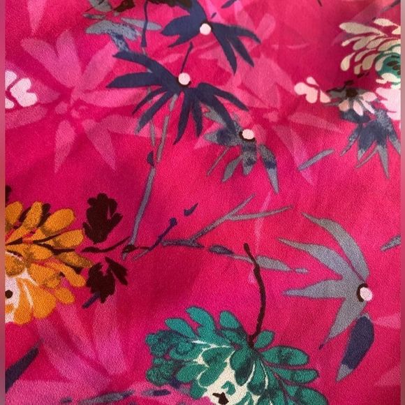 Urban Romantics bell sleeve polyester pink floral top size M - Picture 5 of 9